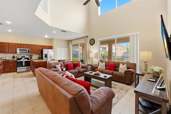 Image No.14-6 Bed Property for sale