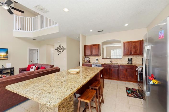 Image No.19-6 Bed Property for sale