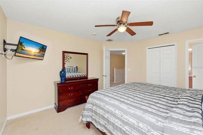 Image No.32-6 Bed Property for sale