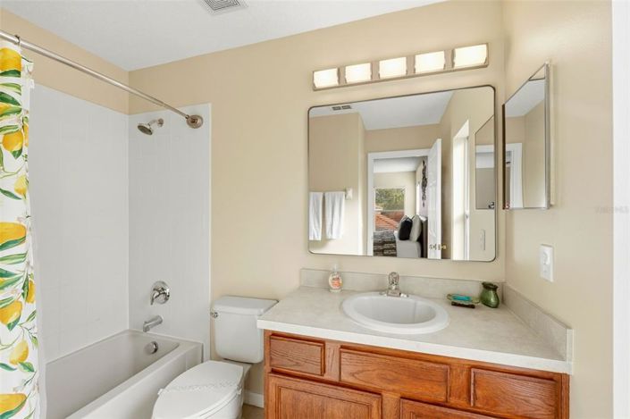 Image No.33-6 Bed Property for sale