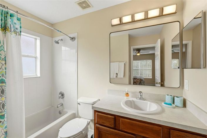 Image No.37-6 Bed Property for sale