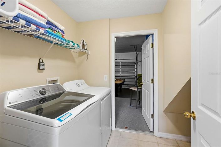 Image No.38-6 Bed Property for sale