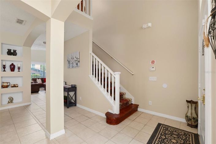 Image No.4-6 Bed Property for sale