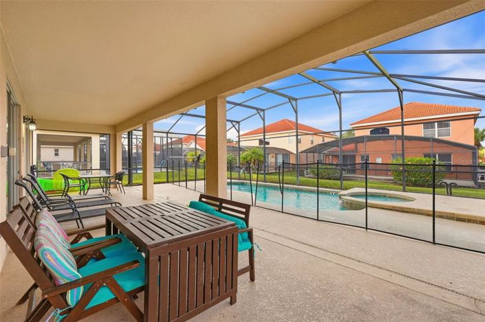 Image No.43-6 Bed Property for sale