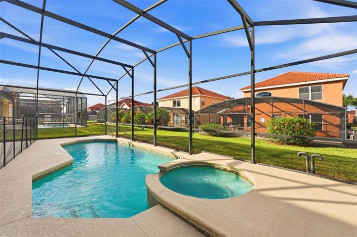 Image No.44-6 Bed Property for sale