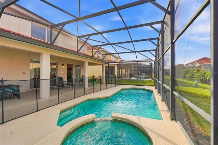 Image No.45-6 Bed Property for sale