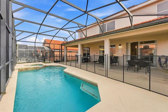 Image No.46-6 Bed Property for sale