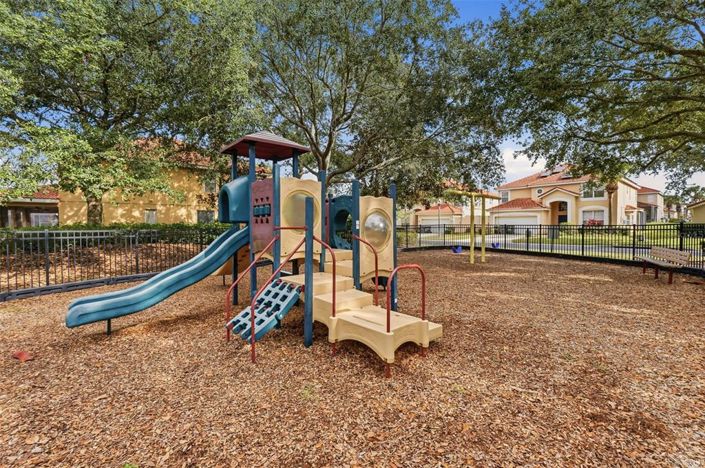 Image No.54-6 Bed Property for sale