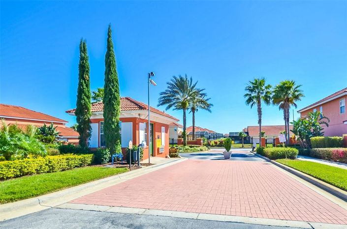 Image No.56-6 Bed Property for sale