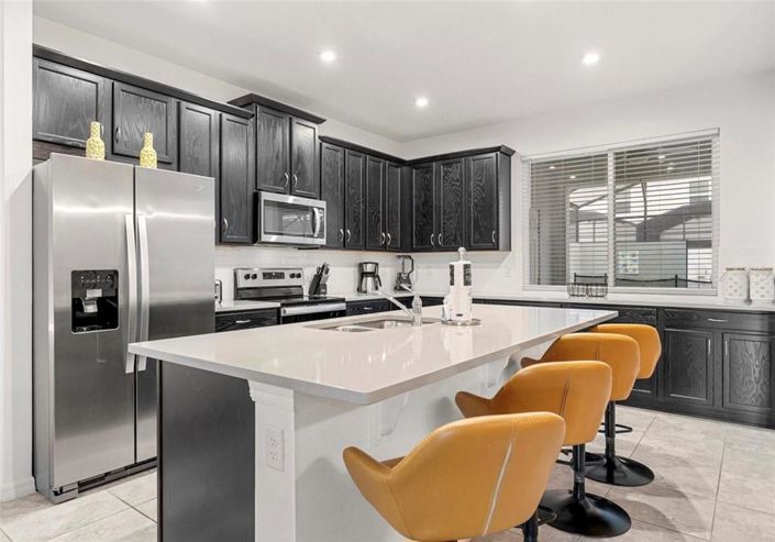 Image No.15-4 Bed Townhouse for sale