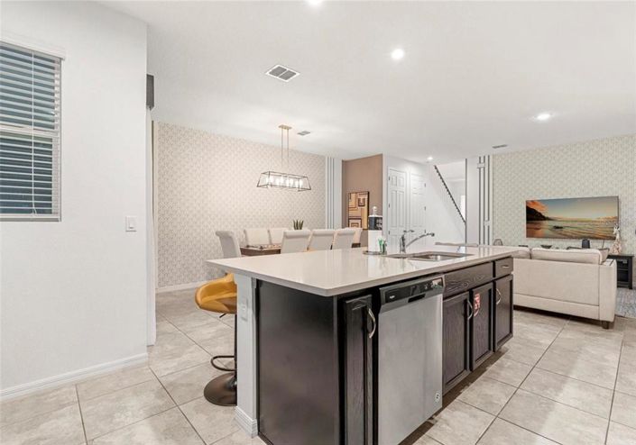 Image No.18-4 Bed Townhouse for sale