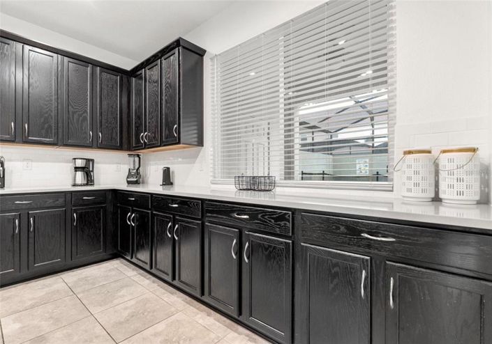 Image No.19-4 Bed Townhouse for sale