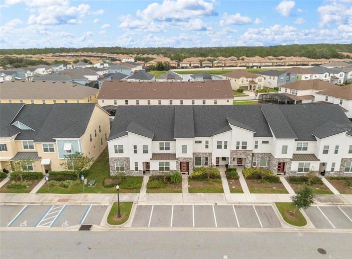 Image No.2-4 Bed Townhouse for sale