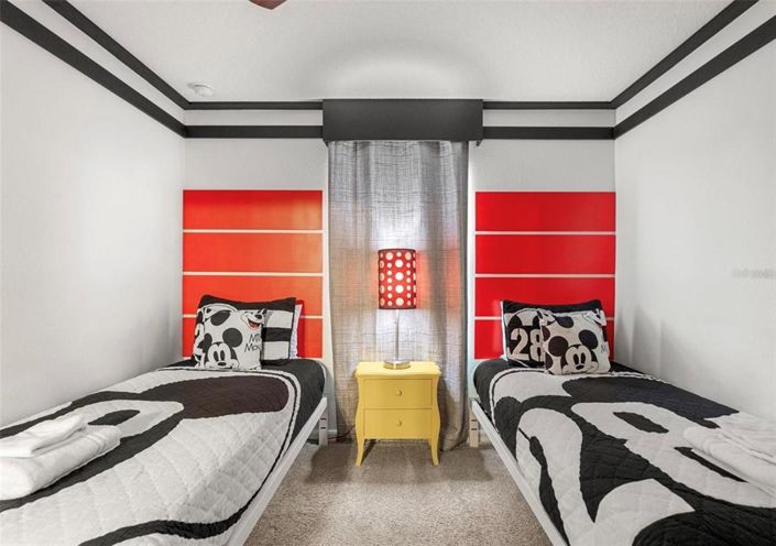 Image No.22-4 Bed Townhouse for sale