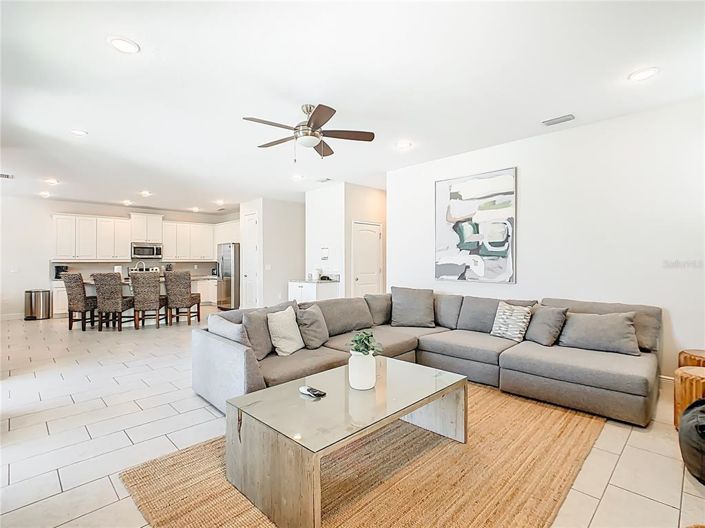 Image No.15-5 Bed Property for sale