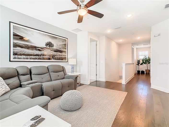 Image No.17-5 Bed Property for sale