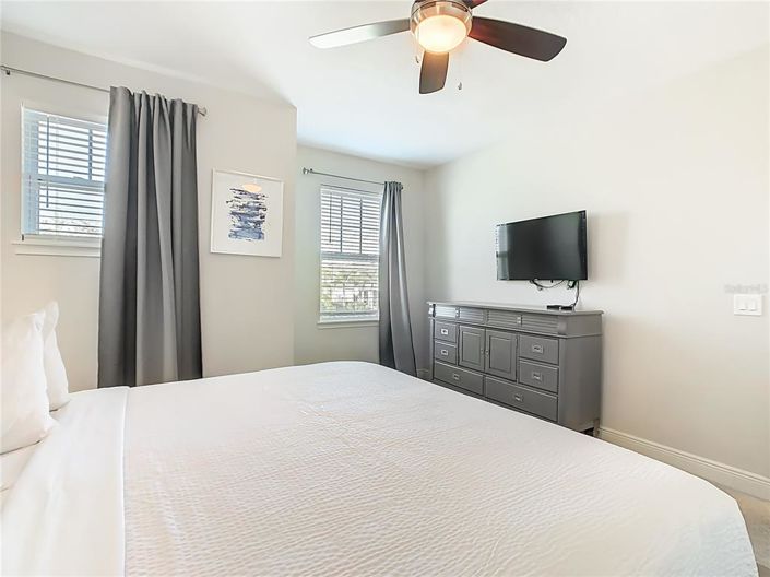 Image No.18-5 Bed Property for sale