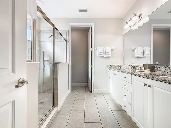 Image No.29-5 Bed Property for sale