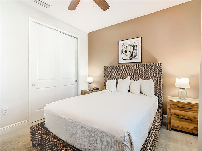 Image No.33-5 Bed Property for sale