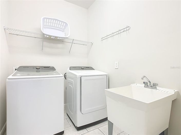 Image No.42-5 Bed Property for sale