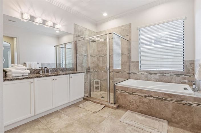 Image No.15-7 Bed Property for sale