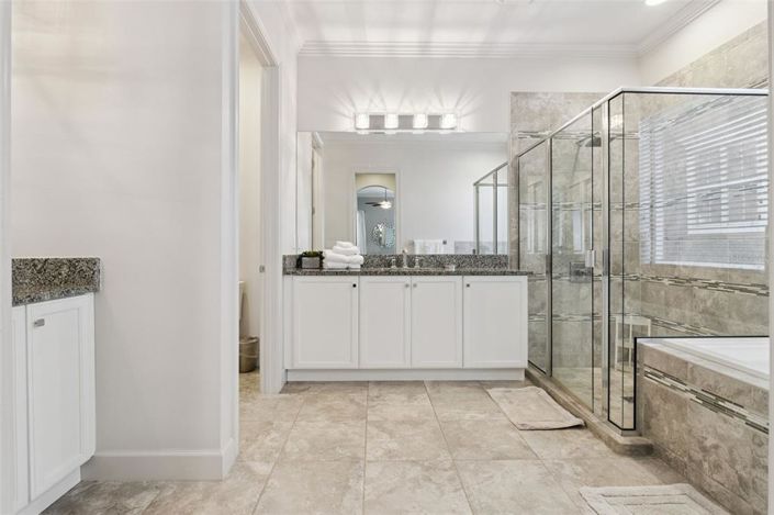 Image No.16-7 Bed Property for sale