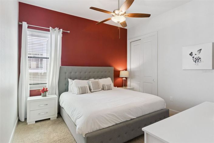 Image No.20-7 Bed Property for sale