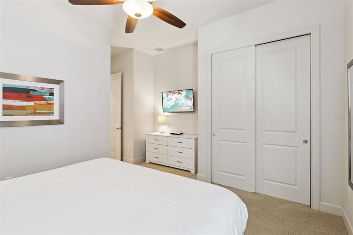 Image No.27-7 Bed Property for sale