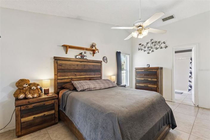 Image No.18-Propriété de 3 chambres à vendre à Clermont