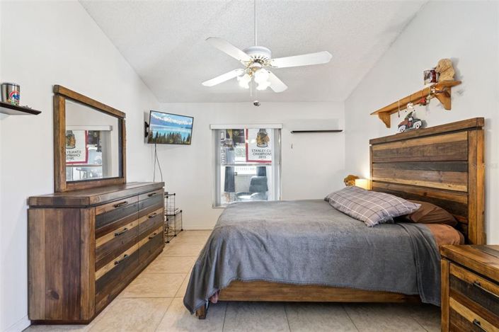 Image No.19-Propriété de 3 chambres à vendre à Clermont