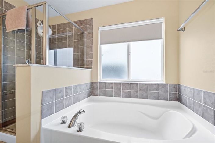 Image No.20-3 Bed Property for sale