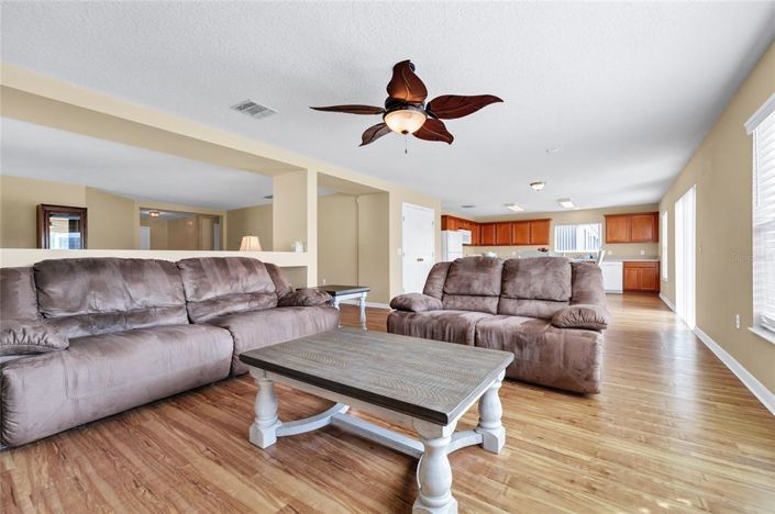 Image No.25-3 Bed Property for sale