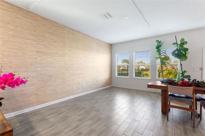 Image No.15-3 Bed Property for sale