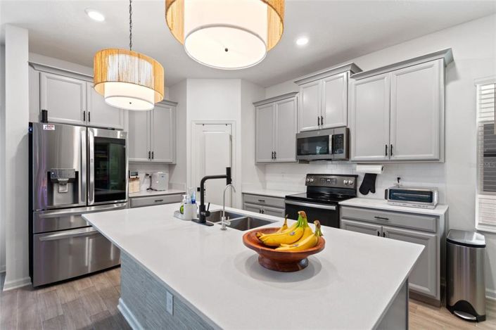 Image No.8-3 Bed Property for sale