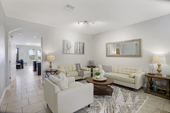 Image No.3-6 Bed Property for sale