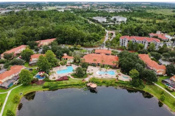 Image No.19-3 Bed Townhouse for sale