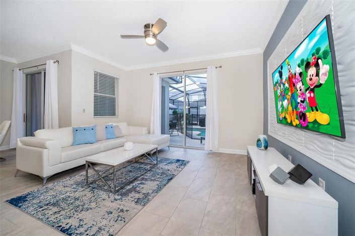 Image No.12-4 Bed Townhouse for sale