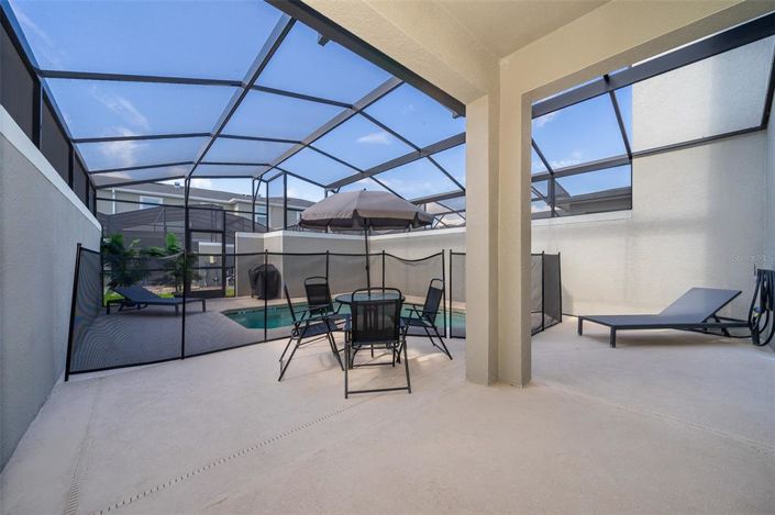 Image No.16-4 Bed Townhouse for sale