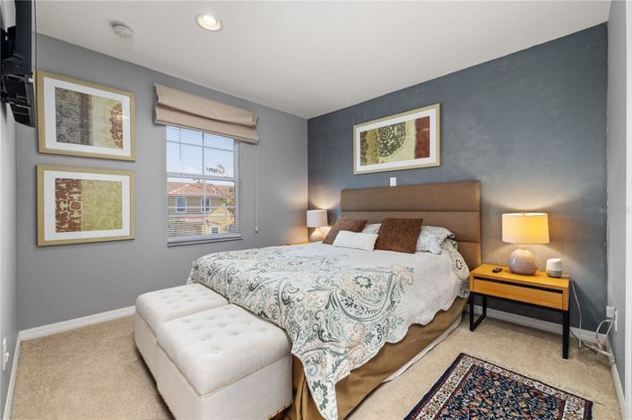 Image No.25-3 Bed Townhouse for sale