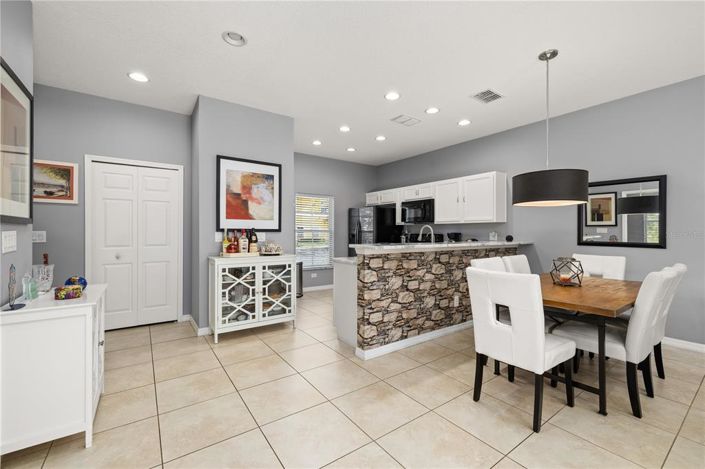 Image No.5-3 Bed Townhouse for sale