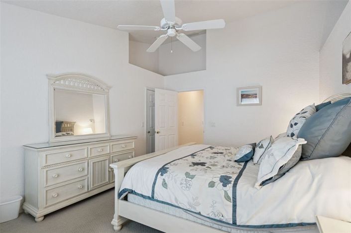 Image No.22-4 Bed Property for sale