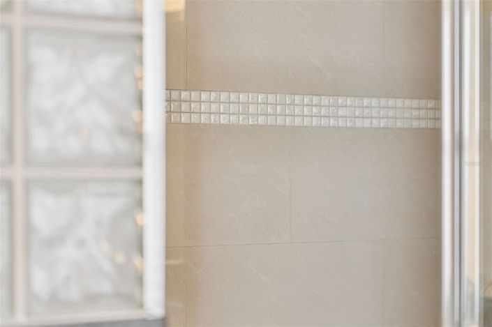 Image No.28-4 Bed Property for sale