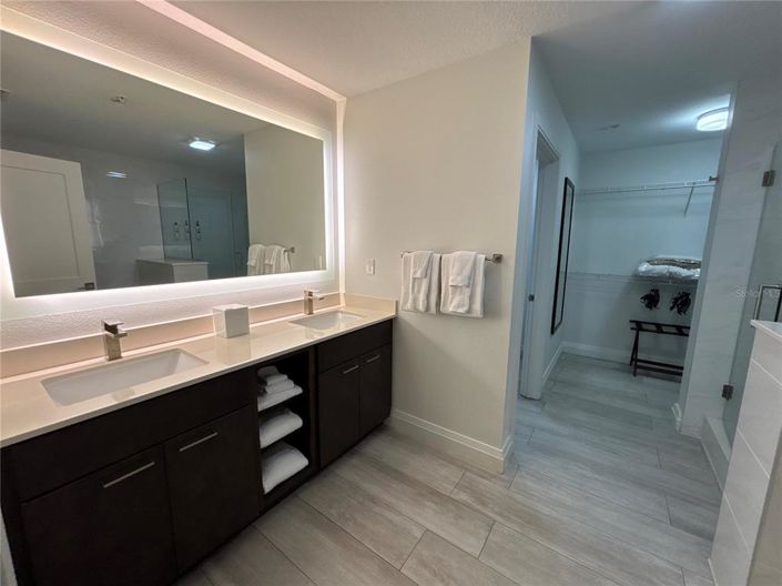 Image No.16-Propriété de 2 chambres à vendre à Winter Garden