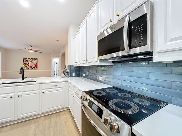 Image No.18-5 Bed Property for sale