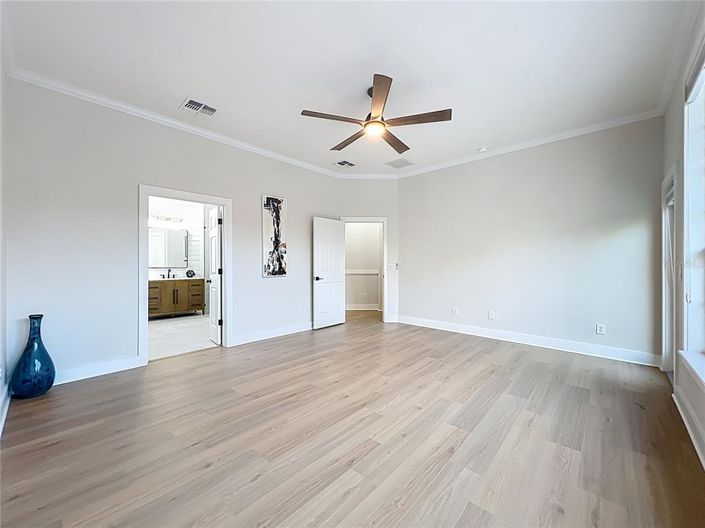 Image No.32-5 Bed Property for sale