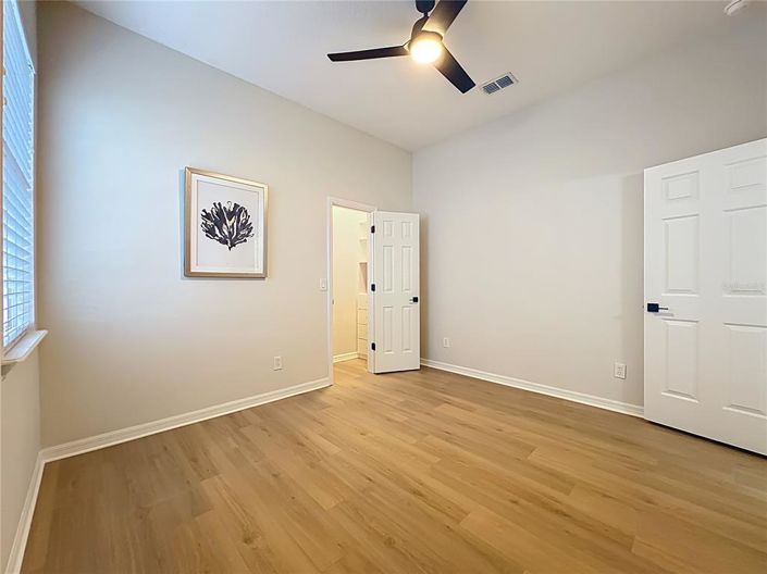 Image No.44-5 Bed Property for sale