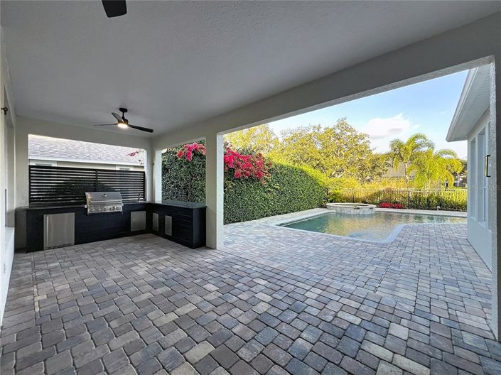 Image No.59-5 Bed Property for sale