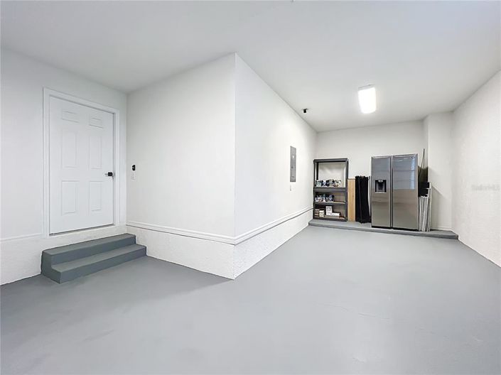 Image No.60-5 Bed Property for sale