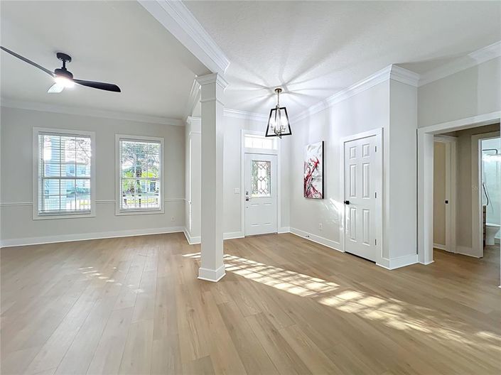 Image No.8-5 Bed Property for sale