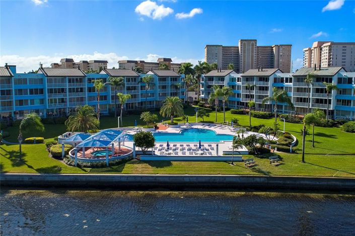 Image No.36-2 Bed Property for sale